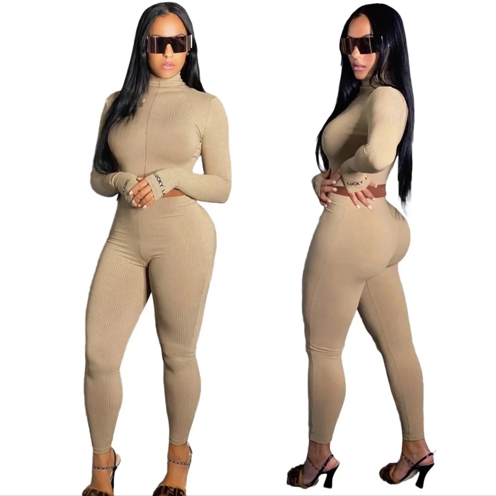 NEW Camel Double Trouble Leggings Set
